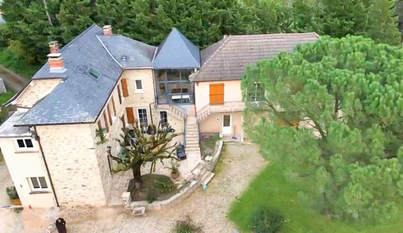 Maison - 291 m² - 12 pièces