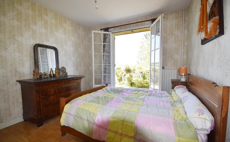 Maison - 183 m² - 9 pièces