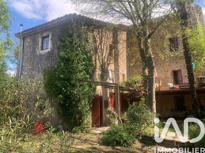 Maison - 273 m² - 11 pièces