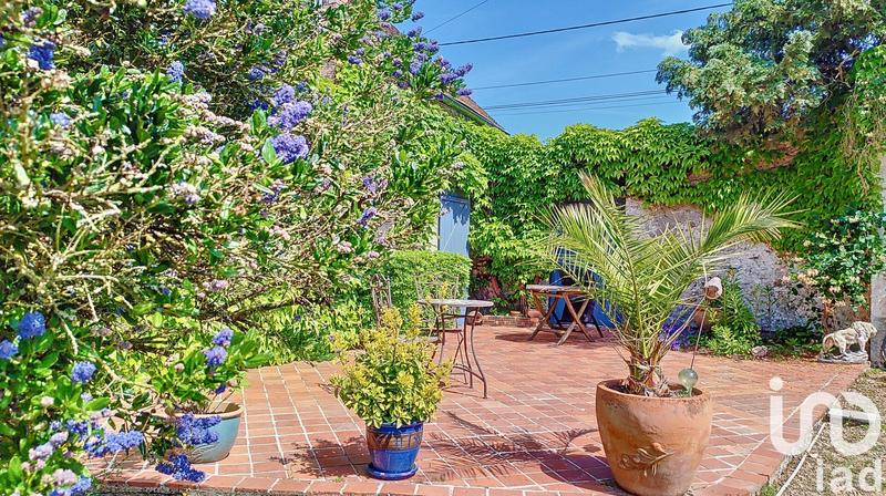 Maison - 230 m² - 6 pièces