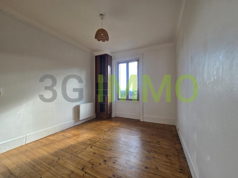 Maison - 100 m² - 6 pièces