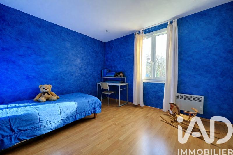 Maison - 180 m² - 8 pièces