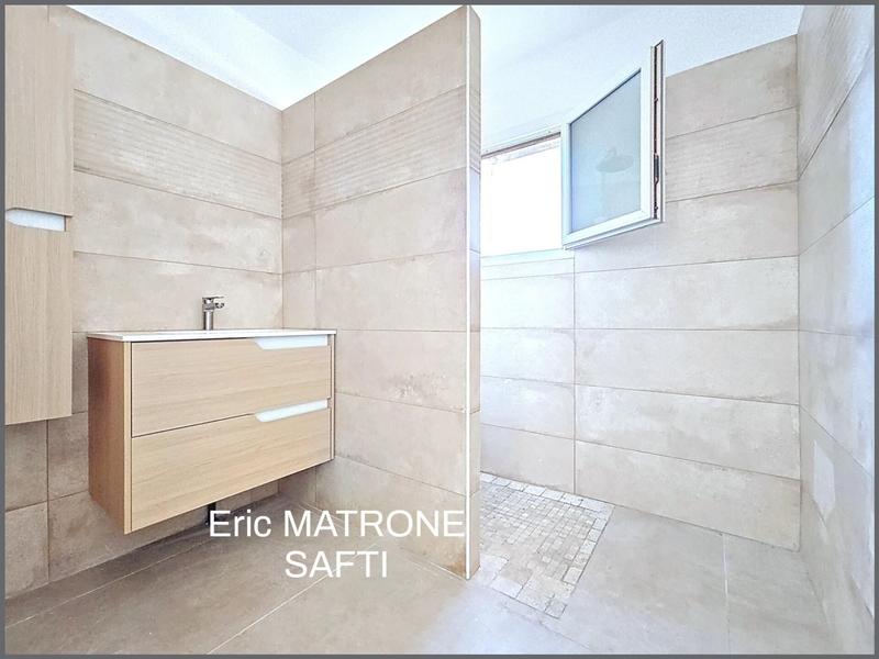 Maison de ville - 95 m² - 4 pièces