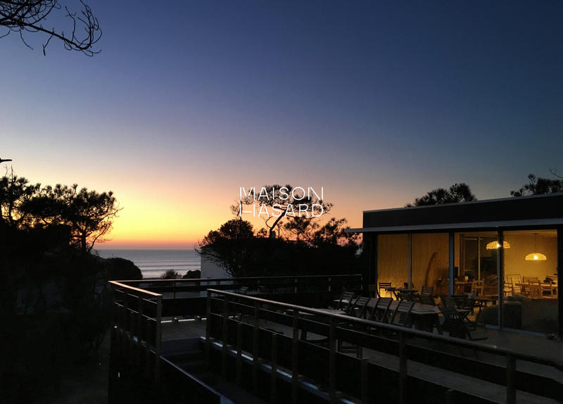 Villa - 377 m² - 12 pièces