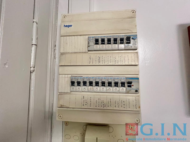 Appartement - 100 m² - 3 pièces