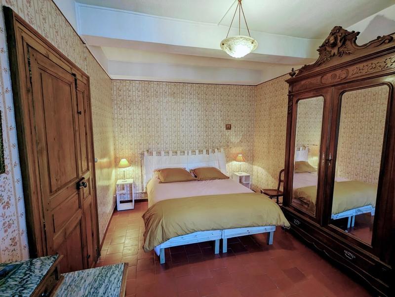 Maison - 200 m² - 10 pièces