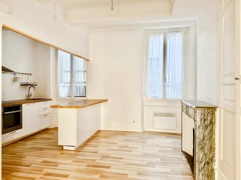 Appartement - 81 m² - 3 pièces