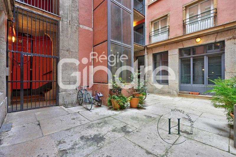 Appartement - 93 m² - 3 pièces