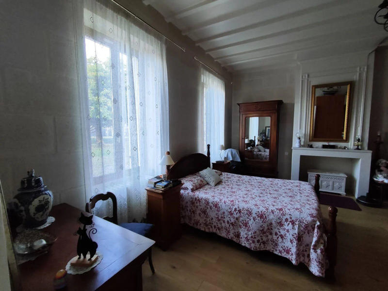 Maison - 248 m² - 6 pièces