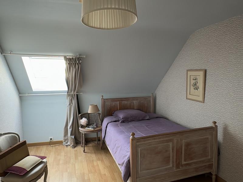 Maison - 201 m² - 7 pièces