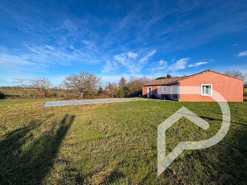 Maison - 90 m² - 4 pièces