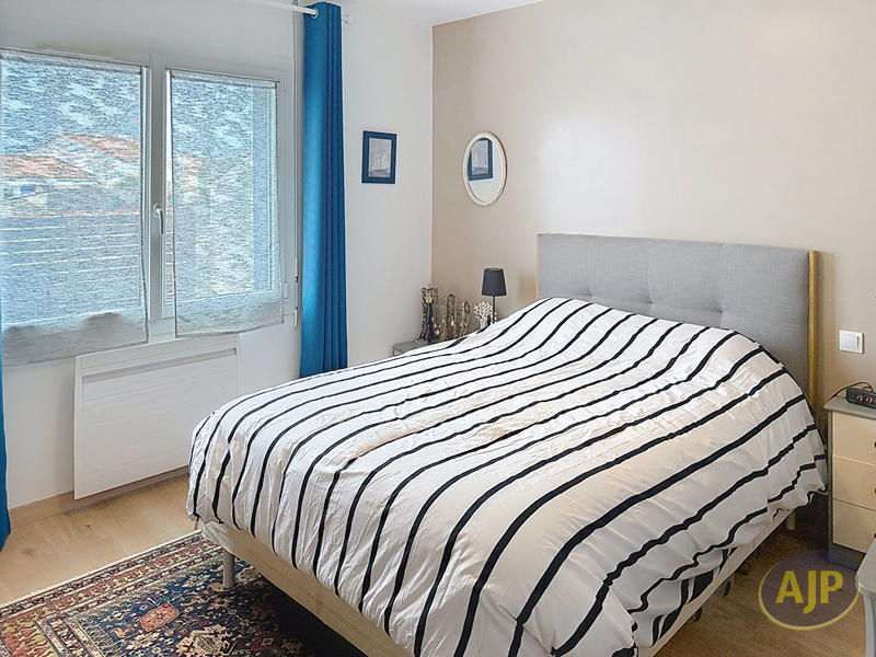 Maison - 150 m² - 8 pièces