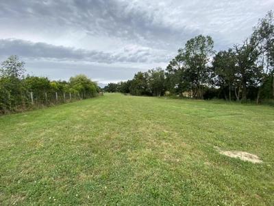 Terrain constructible - 2 485 m²