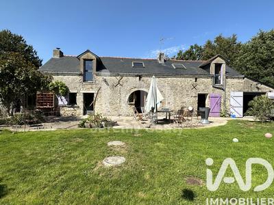 Maison - 243 m² - 7 pièces