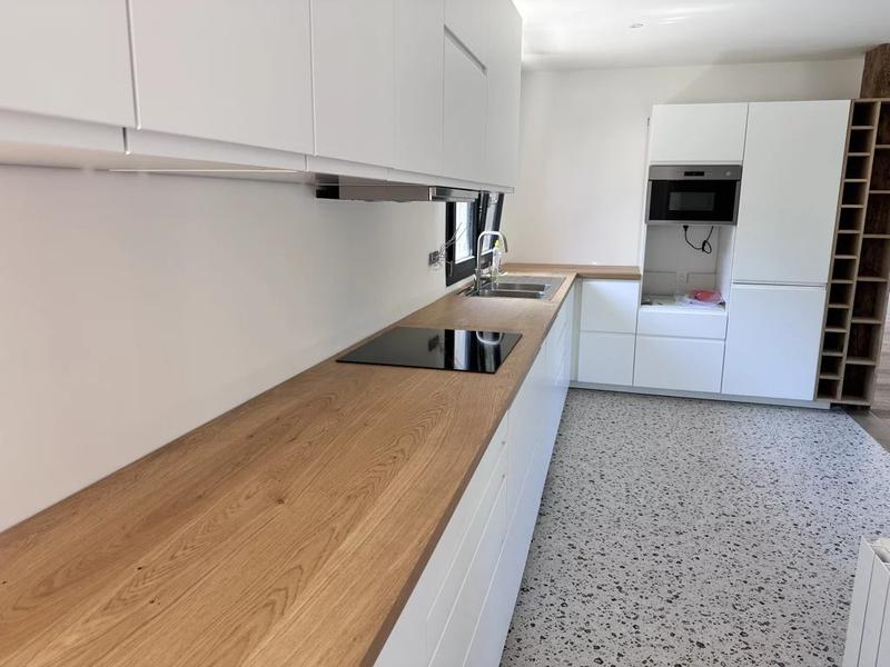 Propriété - 205 m² - 6 pièces