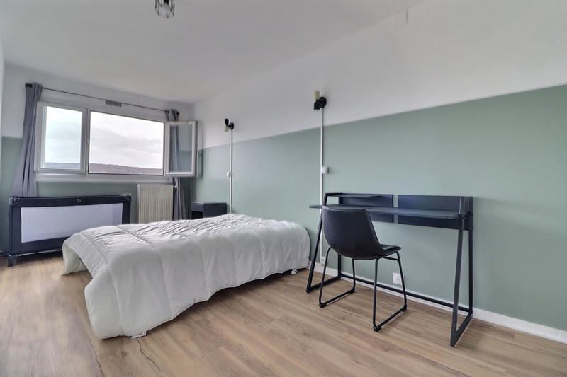 Appartement - 103 m² - 5 pièces