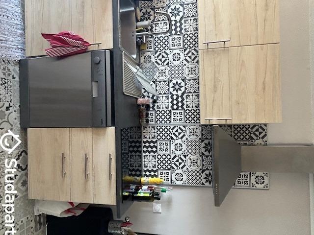 Chambre - 9 m² - 1 pièce