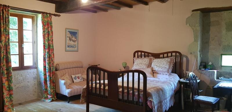 Maison - 210 m² - 6 pièces