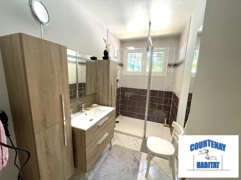 Maison - 177 m² - 9 pièces