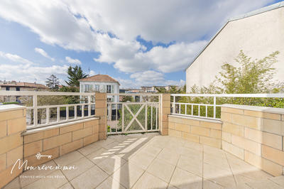 Appartement - 81 m² - 4 pièces