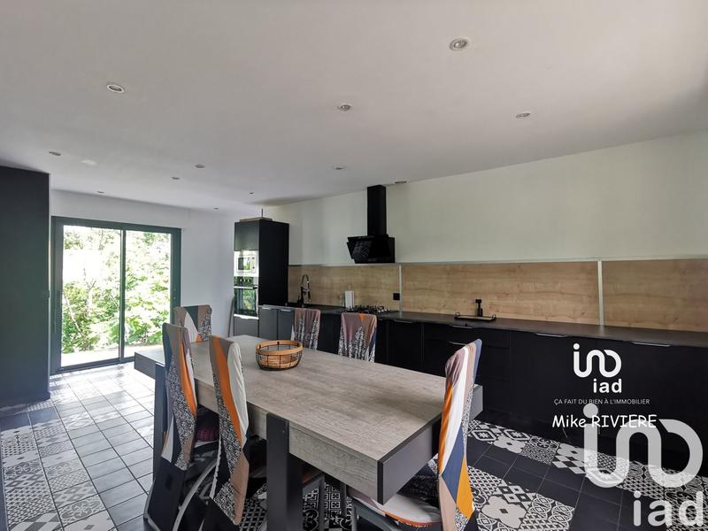 Maison - 189 m² - 8 pièces