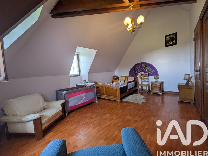 Maison - 277 m² - 9 pièces