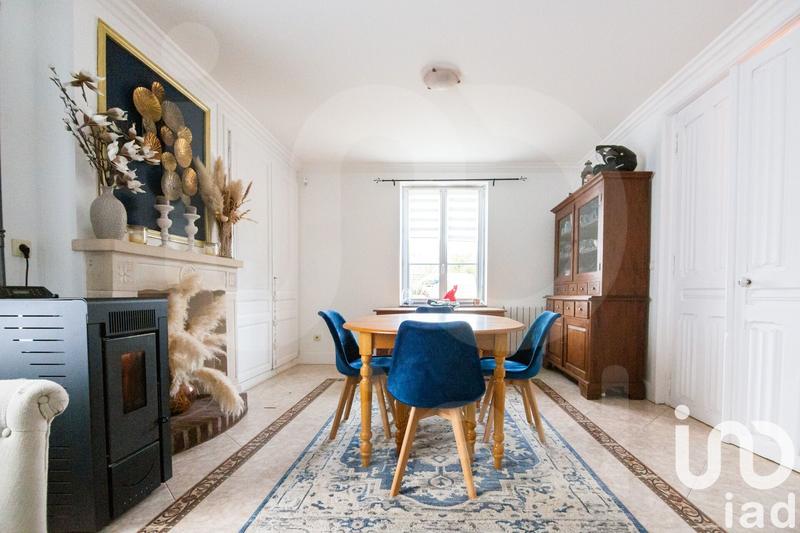 Maison - 165 m² - 9 pièces