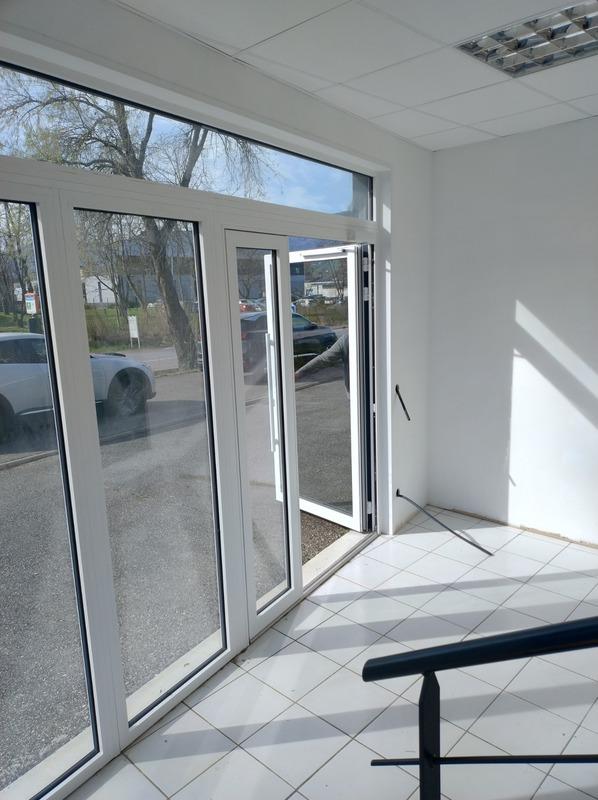 Bureau - 185 m² - 1 pièce