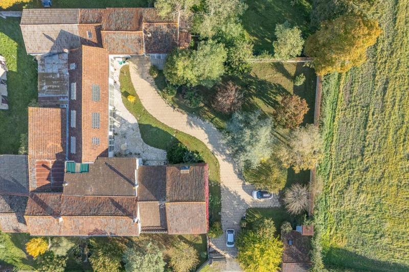 Maison bourgeoise - 480 m² - 9 pièces