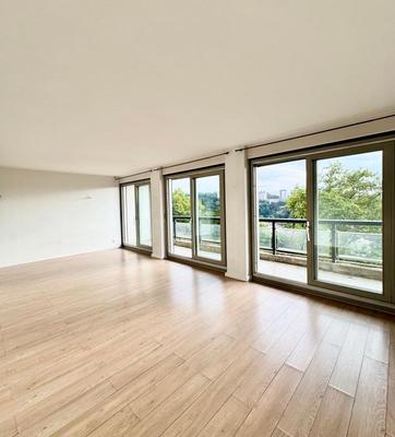 Appartement - 106 m² - 4 pièces