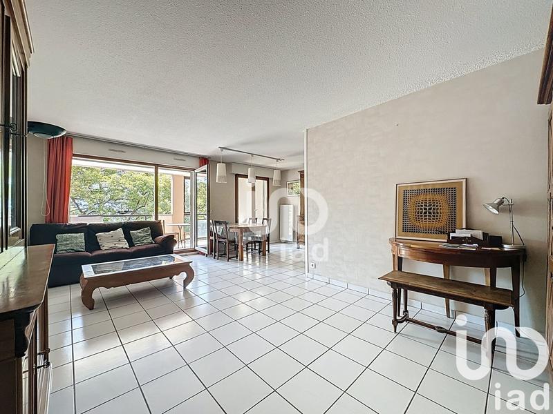 Appartement - 81 m² - 3 pièces