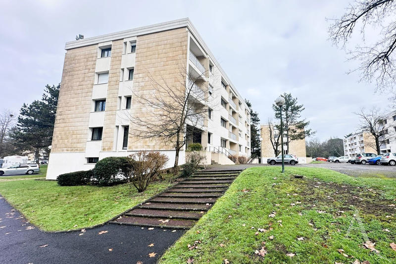 Appartement - 114 m² - 5 pièces