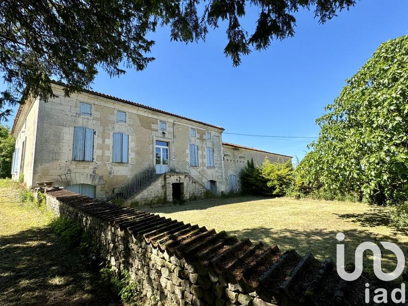 Maison - 414 m² - 18 pièces