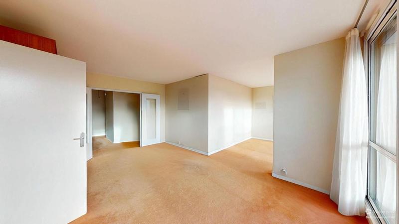 Appartement - 90 m² - 5 pièces