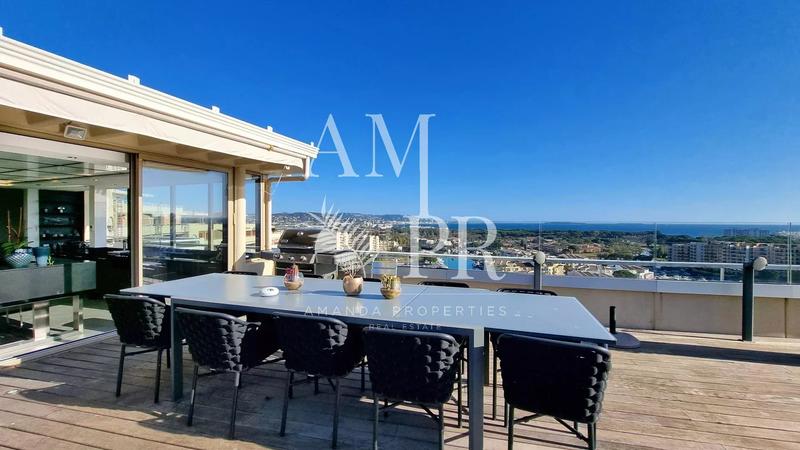 Appartement - 200 m² - 4 pièces