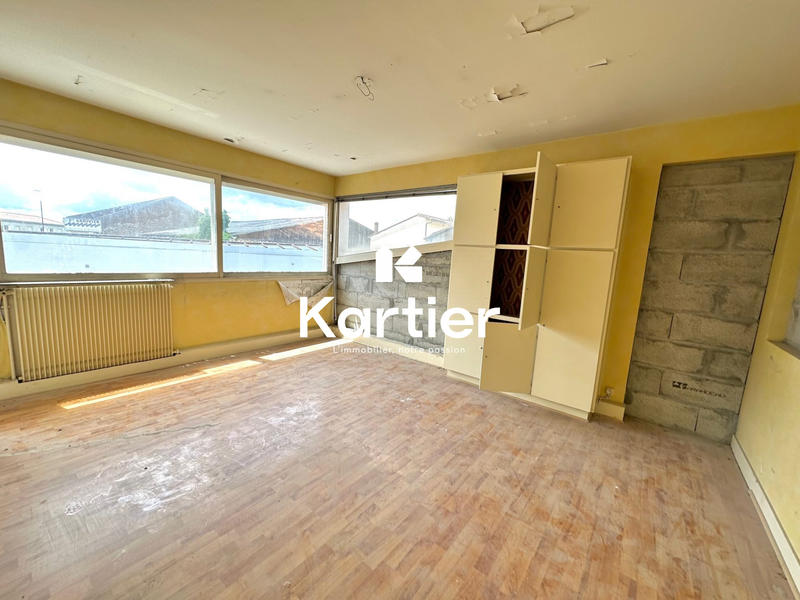 Local d'activités - 140 m²