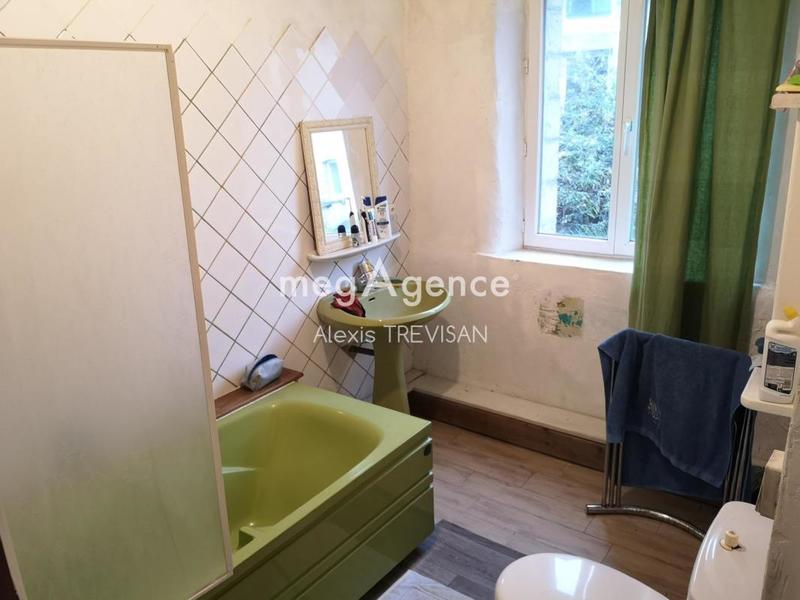 Maison - 225 m² - 11 pièces