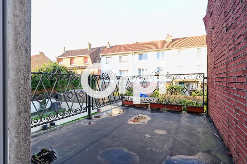 Maison - 80 m² - 4 pièces