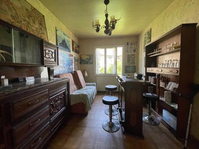 Appartement ancien - 65 m² - 3 pièces