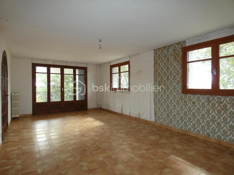 Maison - 195 m² - 10 pièces