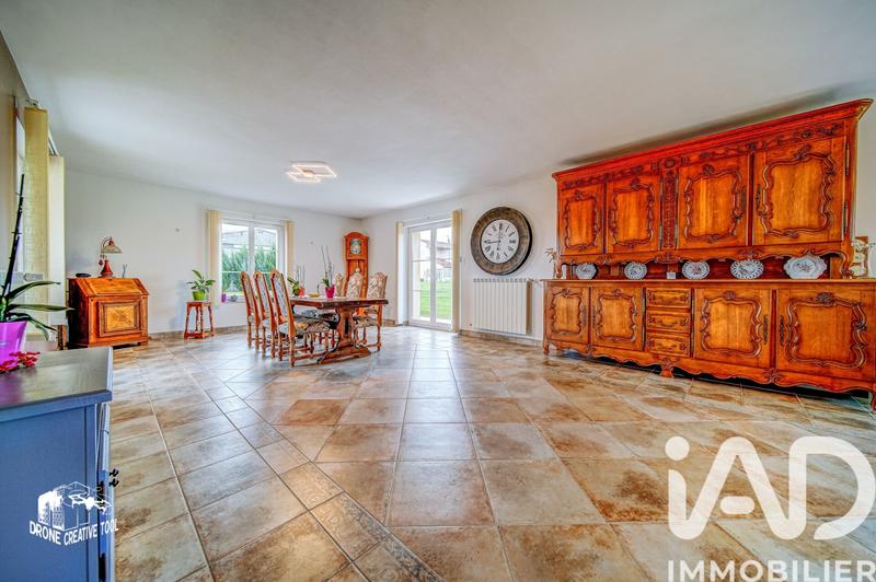 Maison - 274 m² - 8 pièces