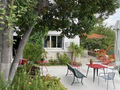 Maison - 170 m² - 7 pièces