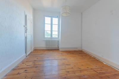 Maison - 98 m² - 6 pièces