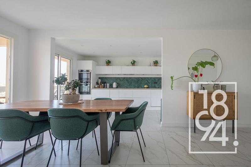 Appartement - 105 m² - 5 pièces