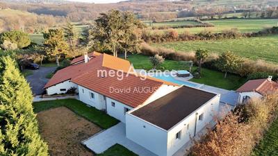 Maison - 248 m² - 8 pièces