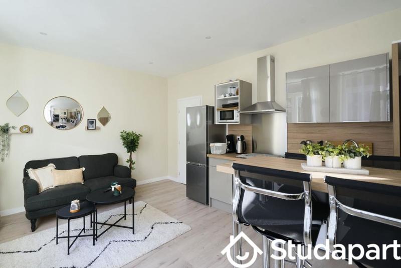 Chambre - 9 m² - 1 pièce