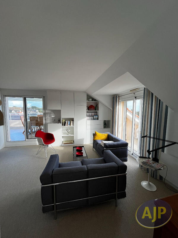 Appartement - 84 m² - 4 pièces