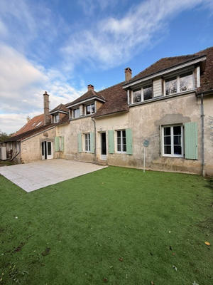 Maison - 160 m² - 8 pièces