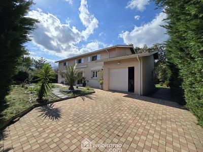 Maison - 161 m² - 5 pièces