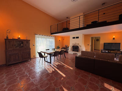 Villa - 153 m² - 5 pièces